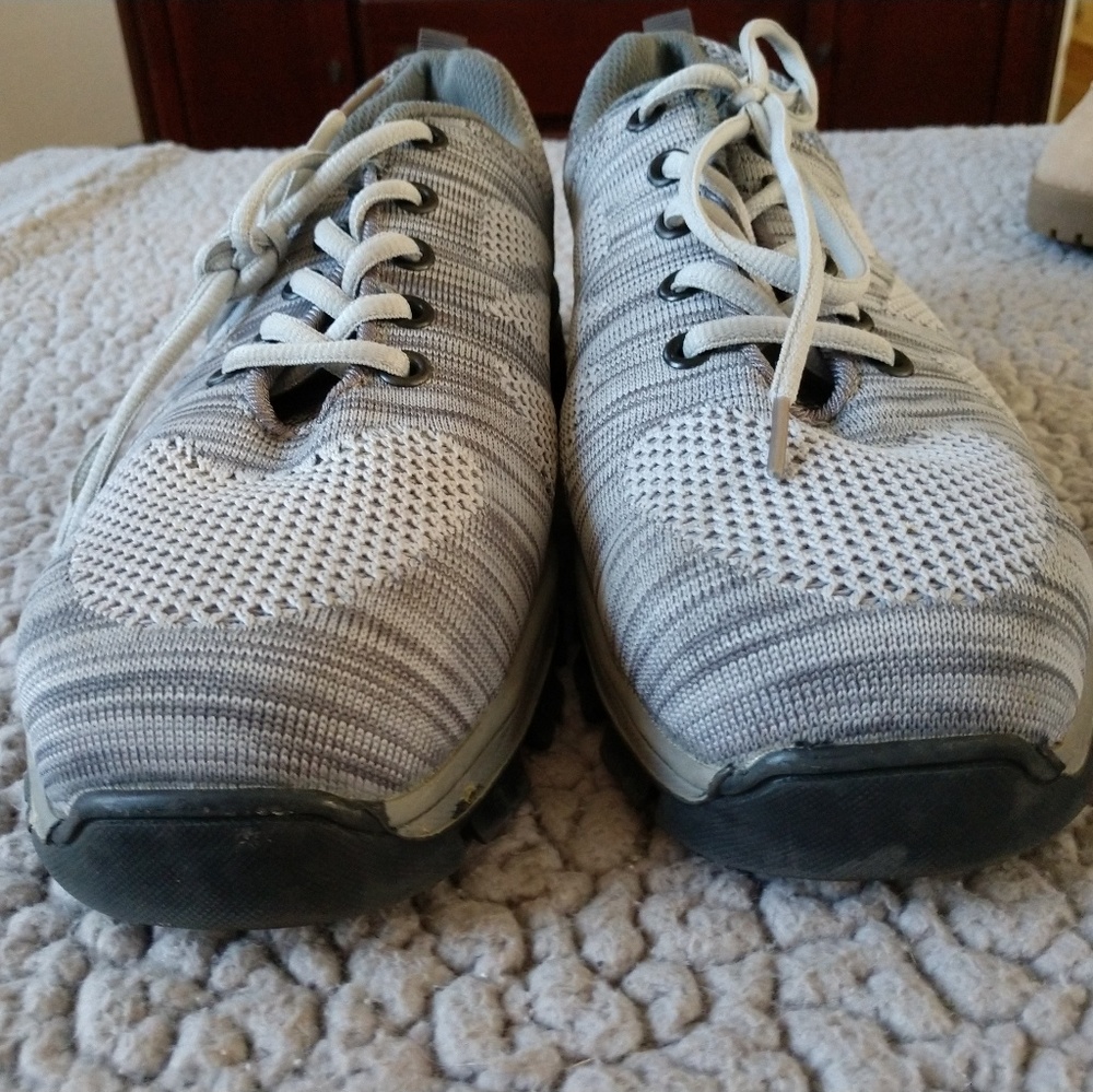 Steel toe shoes